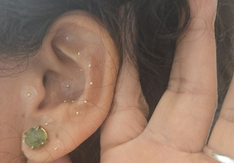 Ear Seeding at Her Solis: A Gentle, Personalised Ritual